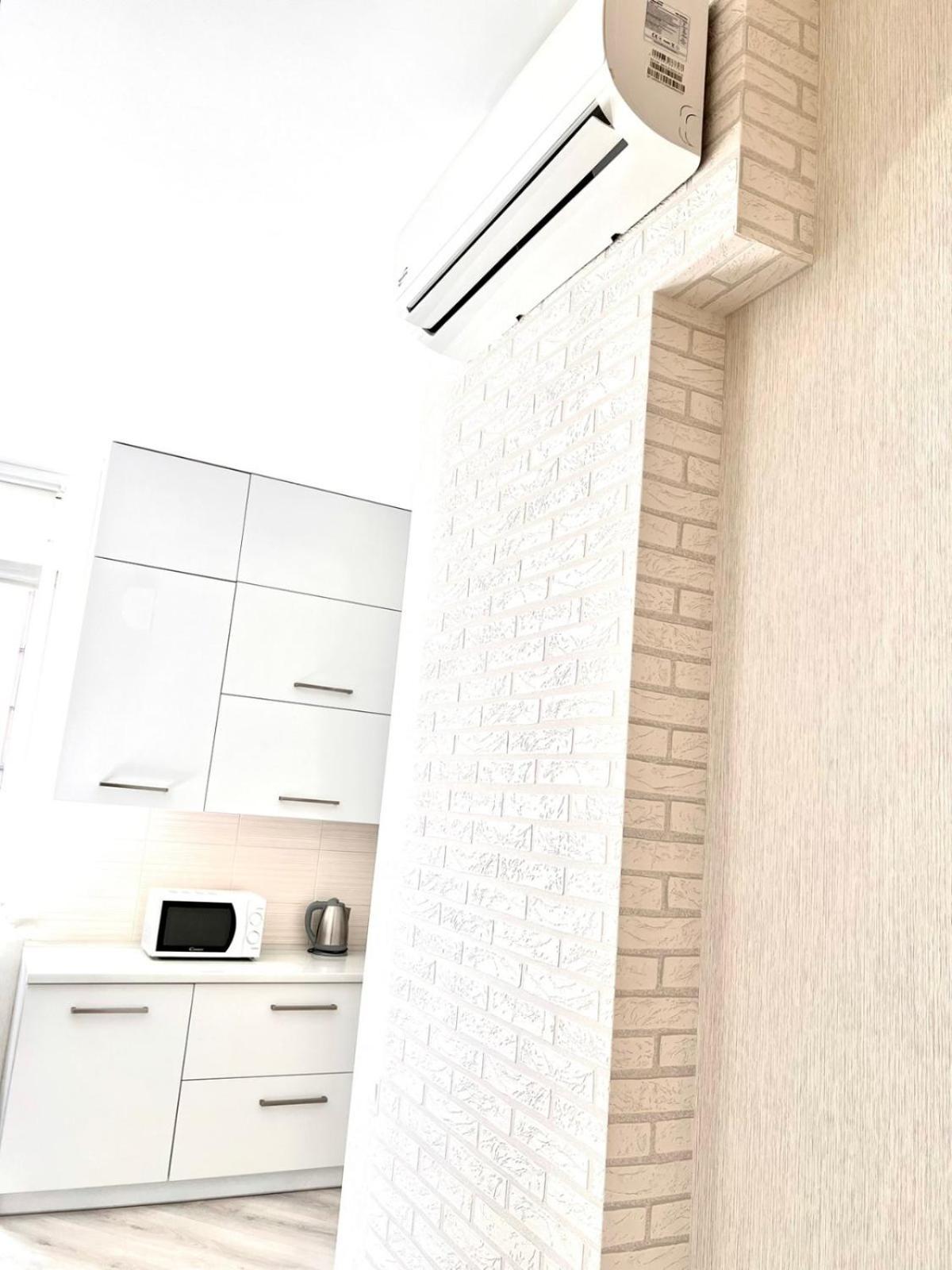 Семицвіт Apartment Лвив Екстериор снимка