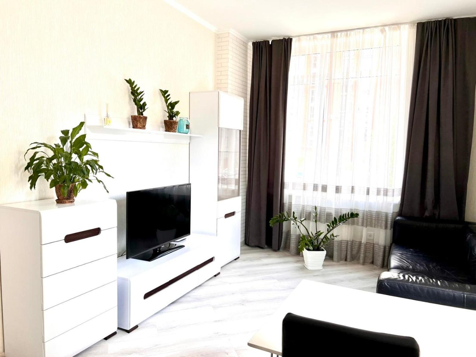 Семицвіт Apartment Лвив Екстериор снимка