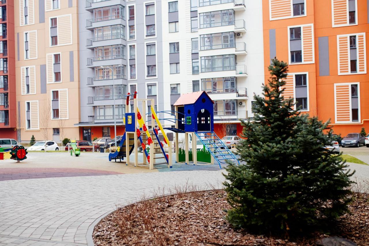 Семицвіт Apartment Лвив Екстериор снимка