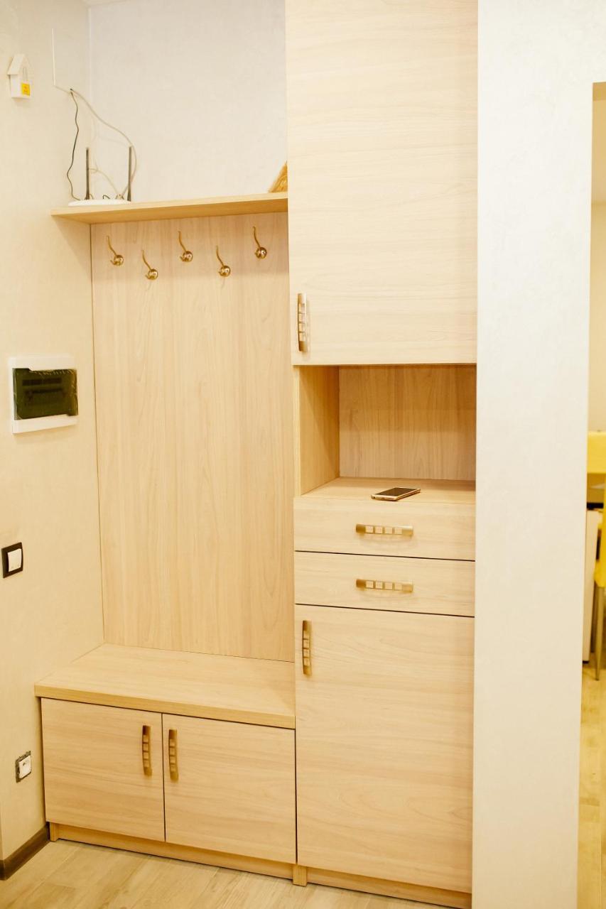 Семицвіт Apartment Лвив Екстериор снимка
