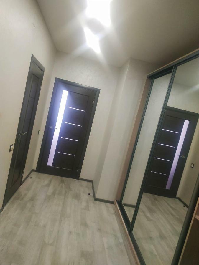 Семицвіт Apartment Лвив Екстериор снимка